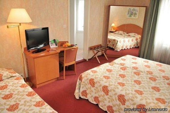 Hotel International & Terminus Geneva Room photo